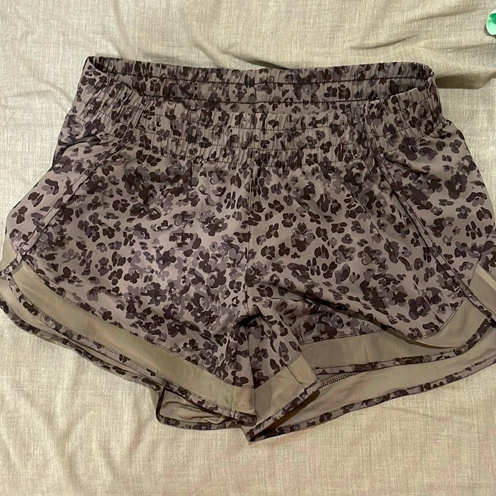 Athleta Mesh Racer Run short 4inch